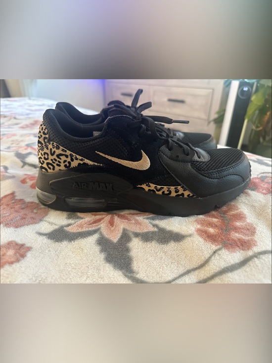 Nike Shoes - Nike Women’s Black and Tan Leopard-Accent Air Max